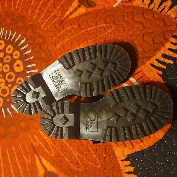 Dr. Martens Womens Black Bethan Platforms - Size 8 - Picture 4 of 5